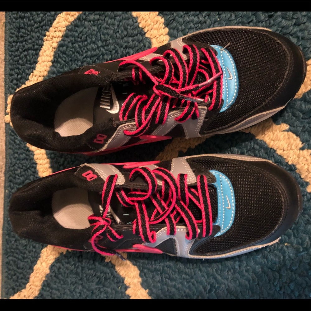 Nike Air Max Tennis Shoes